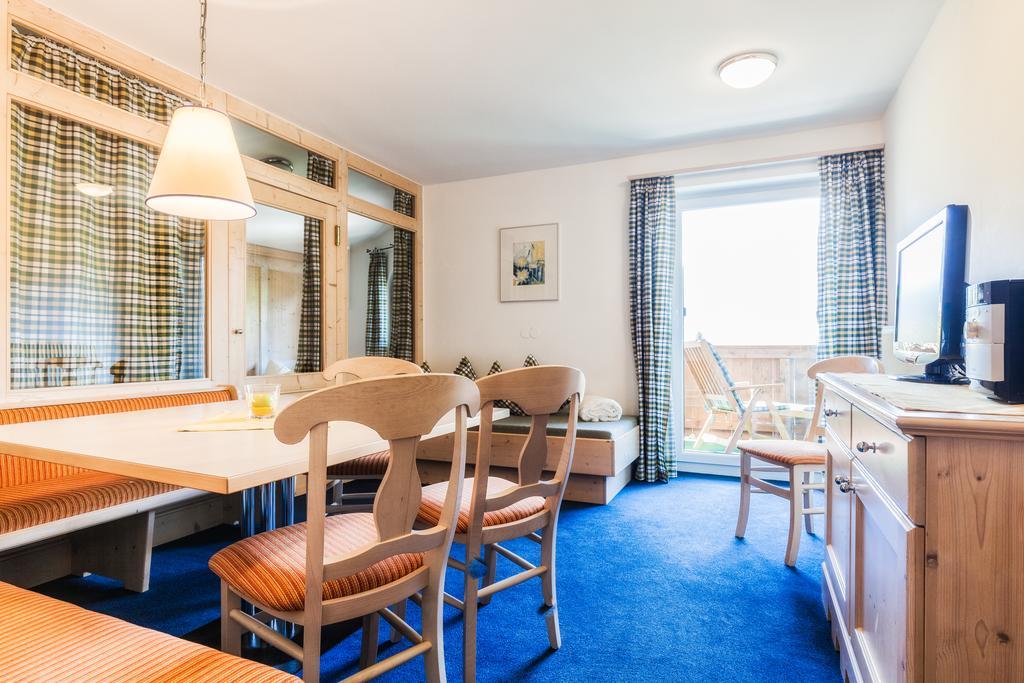 Apartments Margarethe Neukirchen am Grossvenediger Phòng bức ảnh