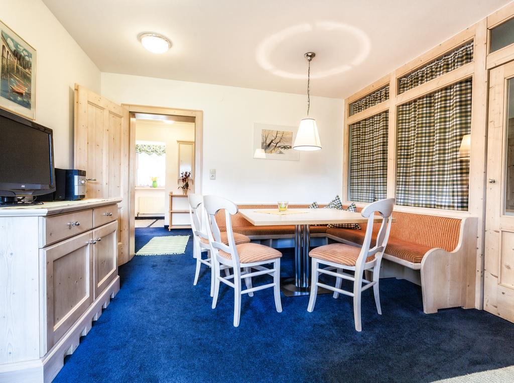 Apartments Margarethe Neukirchen am Grossvenediger Phòng bức ảnh